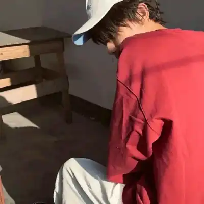 隗逸馨